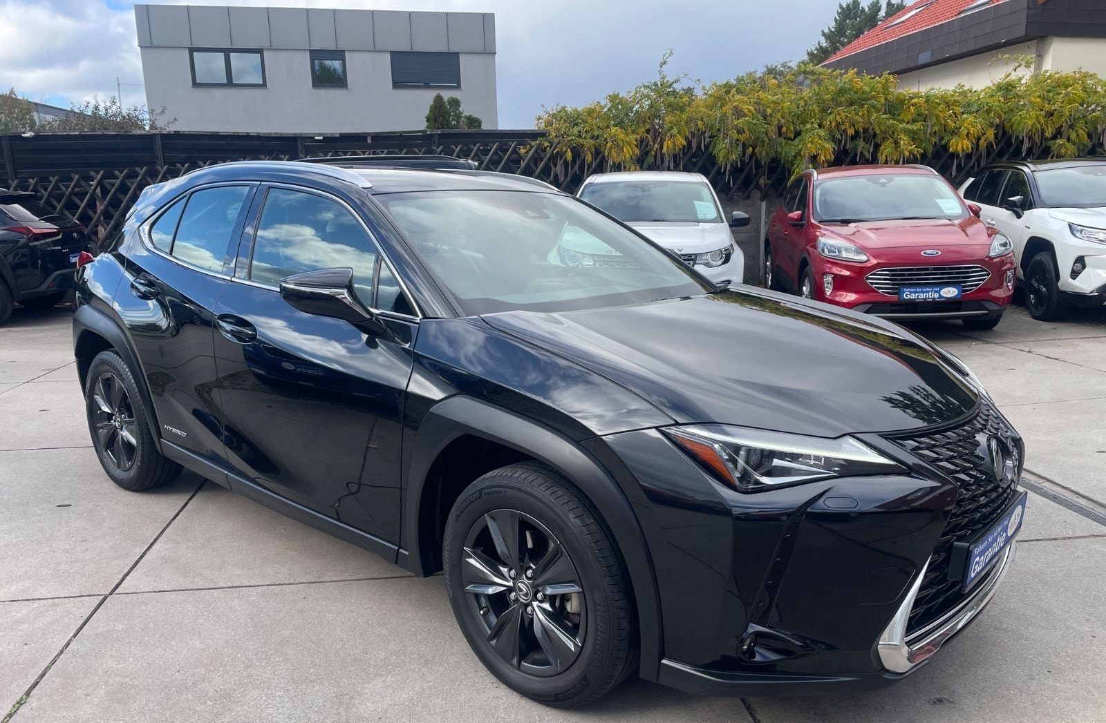 Lexus UX250H 2,0 Hybrid Automatik/Leder/Klima/Navi/Kam foto 1