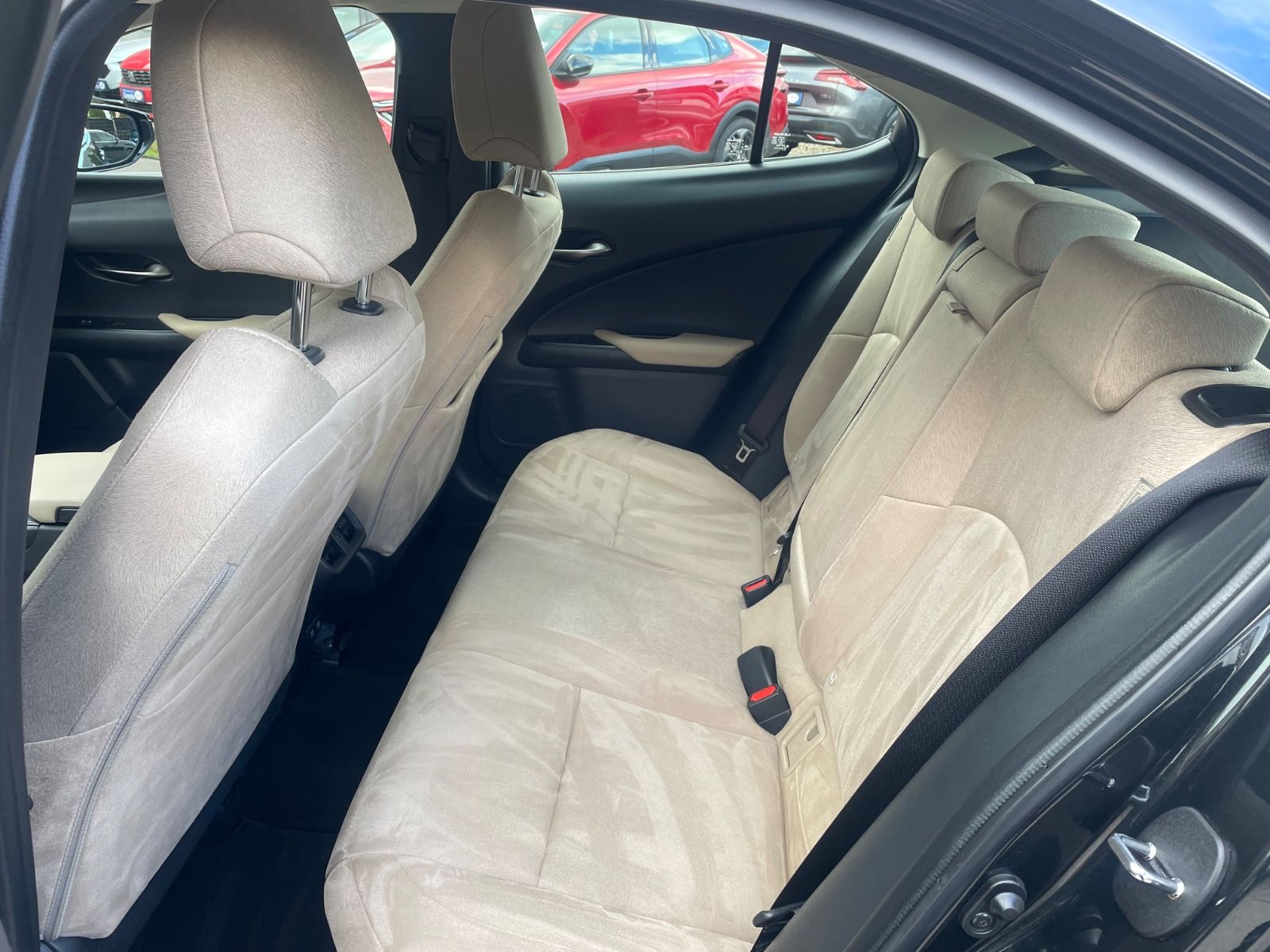 Lexus UX250H 2,0 Hybrid Automatik/Leder/Klima/Navi/Kam foto 25