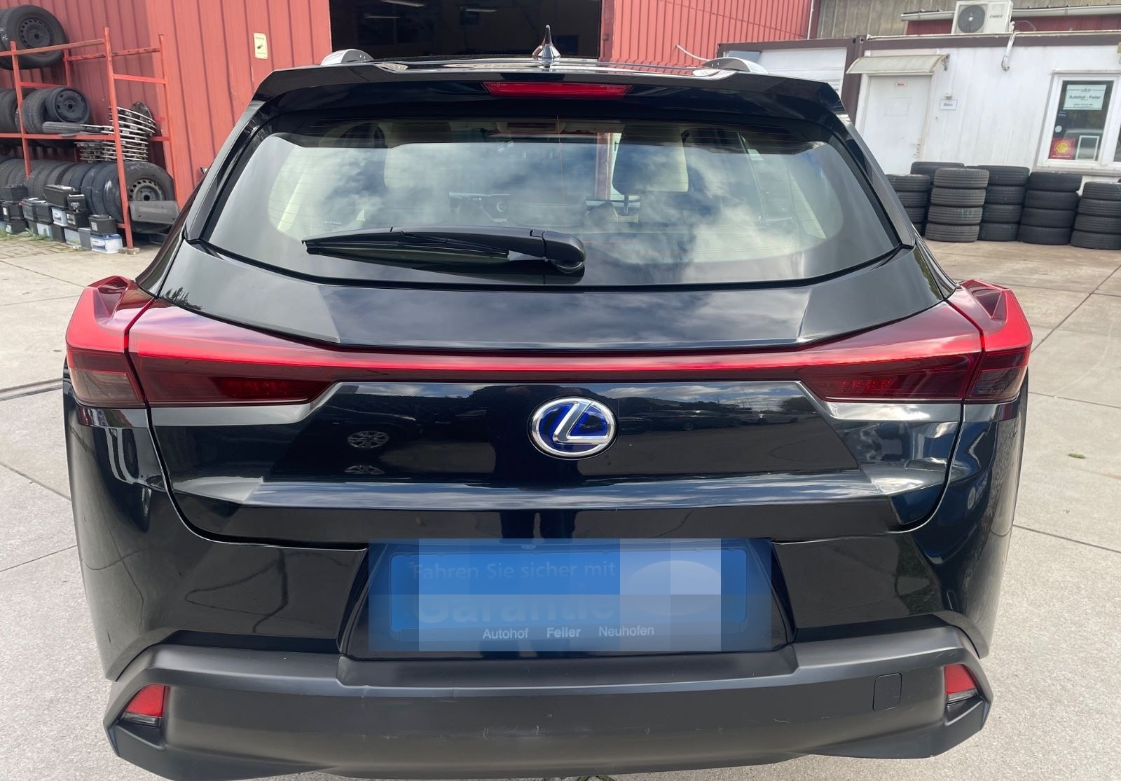 Lexus UX250H 2,0 Hybrid Automatik/Leder/Klima/Navi/Kam foto 4