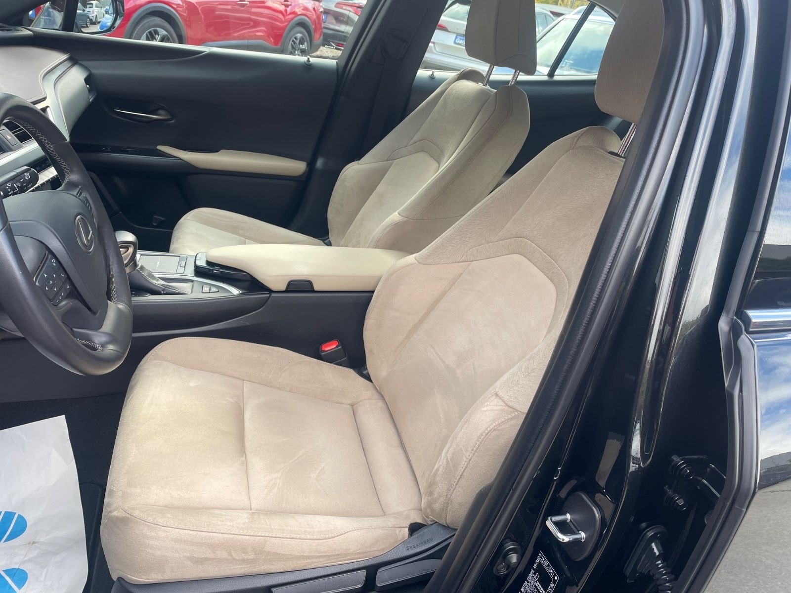 Lexus UX250H 2,0 Hybrid Automatik/Leder/Klima/Navi/Kam foto 9