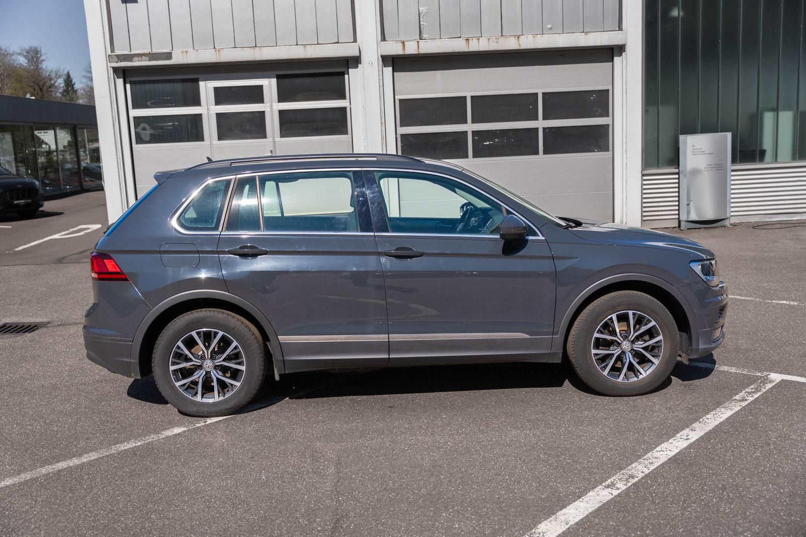 Volkswagen Tiguan Comfortline AHK-klappbar+SHZ+Spurhalteass foto 5
