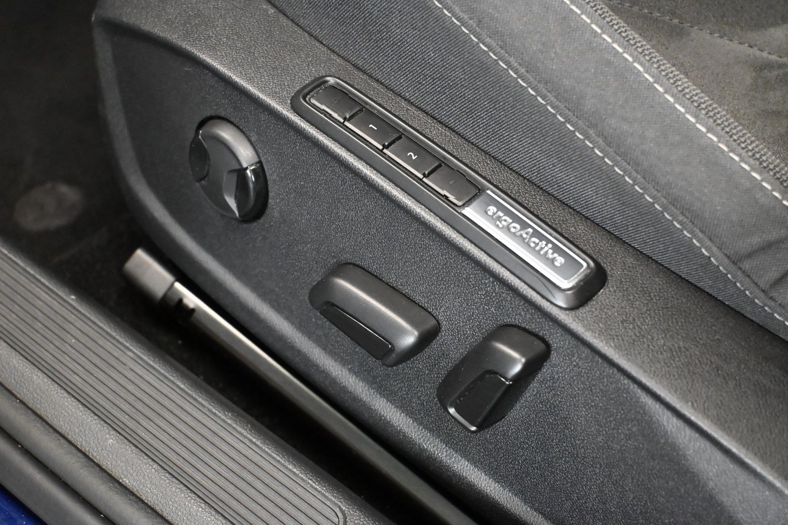 Volkswagen Golf Style *IQ-LIGHT*AHK*KAMERA*KEYLESS*CARPLAY foto 22