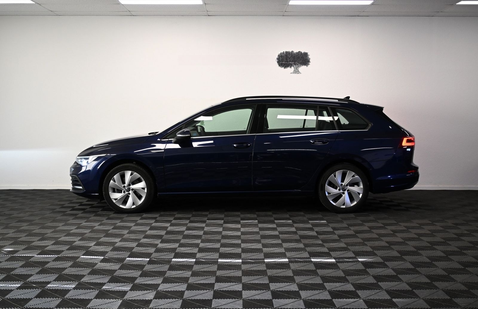 Volkswagen Golf Style *IQ-LIGHT*AHK*KAMERA*KEYLESS*CARPLAY foto 7