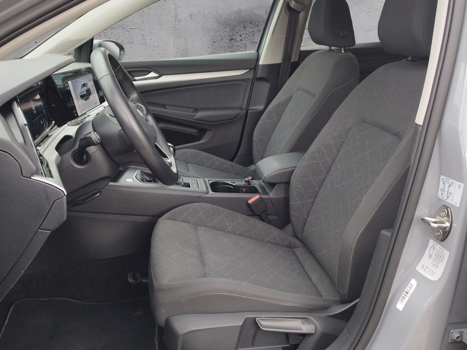 Volkswagen Golf VIII Life 1.5 TSI 5JG/LED+/L+S/LIGHTASSIST foto 6