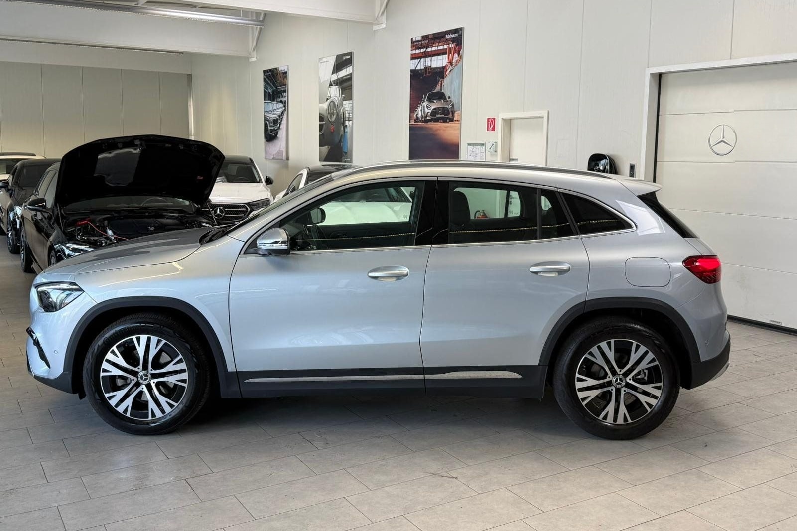 Mercedes-Benz GLA 200 PROGRESSIVE ADV. 360°+AHK+EASYPACK+LED foto 3