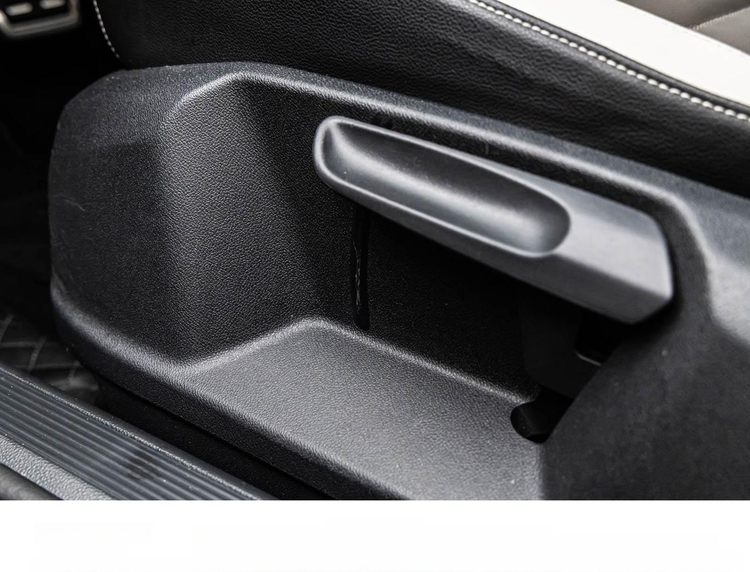 Volkswagen T-ROC 2.0TSi SPORT 4M. LED/ACC/PANO/CARPLAY/BEAT foto 17