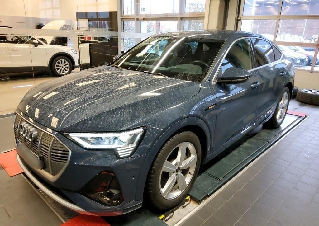 Audi E-TRON SPORTBACK 55 2x S LINE MATRIX/ACC/HuD/AHK foto 1