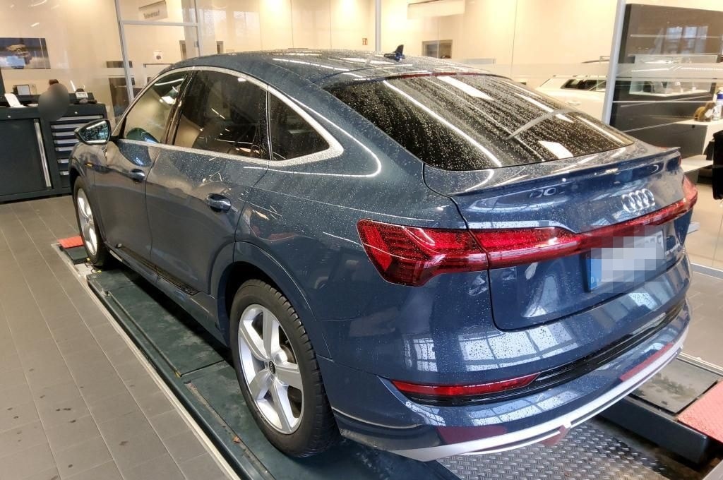 Audi E-TRON SPORTBACK 55 2x S LINE MATRIX/ACC/HuD/AHK foto 10