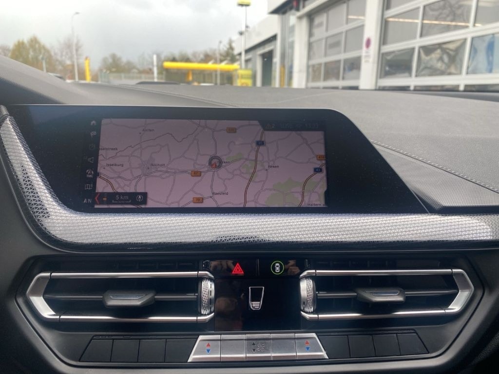 BMW 118 d Sport Line Sitzhg./LED-Scheinw./LiveCockpi foto 10