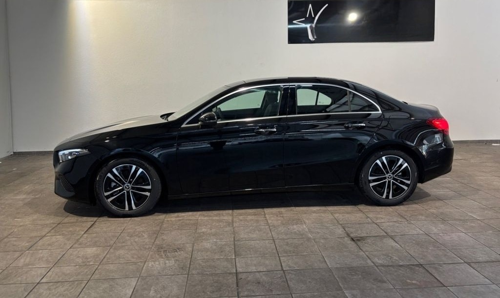 Mercedes-Benz A 200 d Limo PROGRESSIVE+AMBIENTE+DISTRO+MBUX foto 2