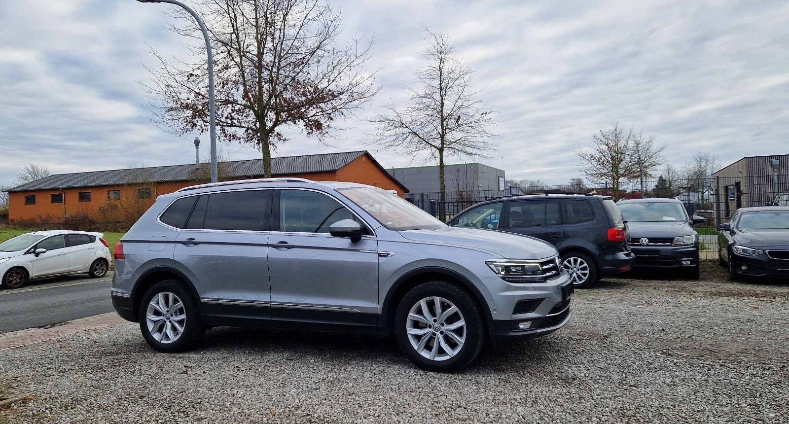 Volkswagen Tiguan 2.0 TDI Allspace Highline 4Motion DSG foto 3