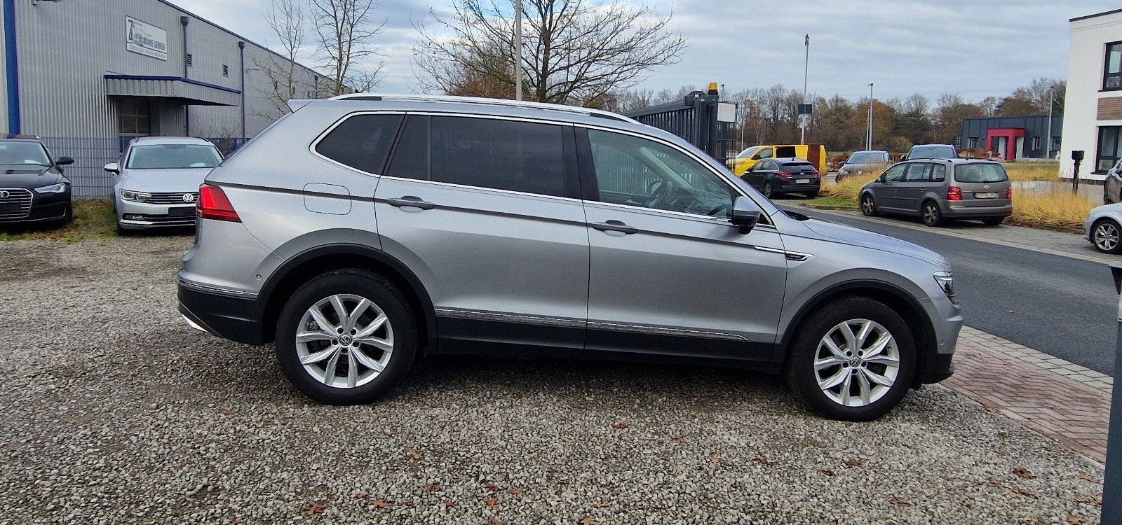 Volkswagen Tiguan 2.0 TDI Allspace Highline 4Motion DSG foto 4