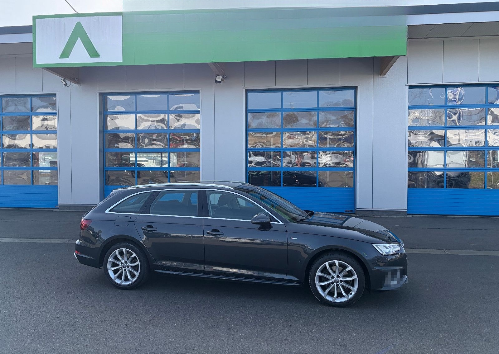 Audi A4 Avant 35 TDI sport S-LINE PANO AHK MATRIX-LED foto 1