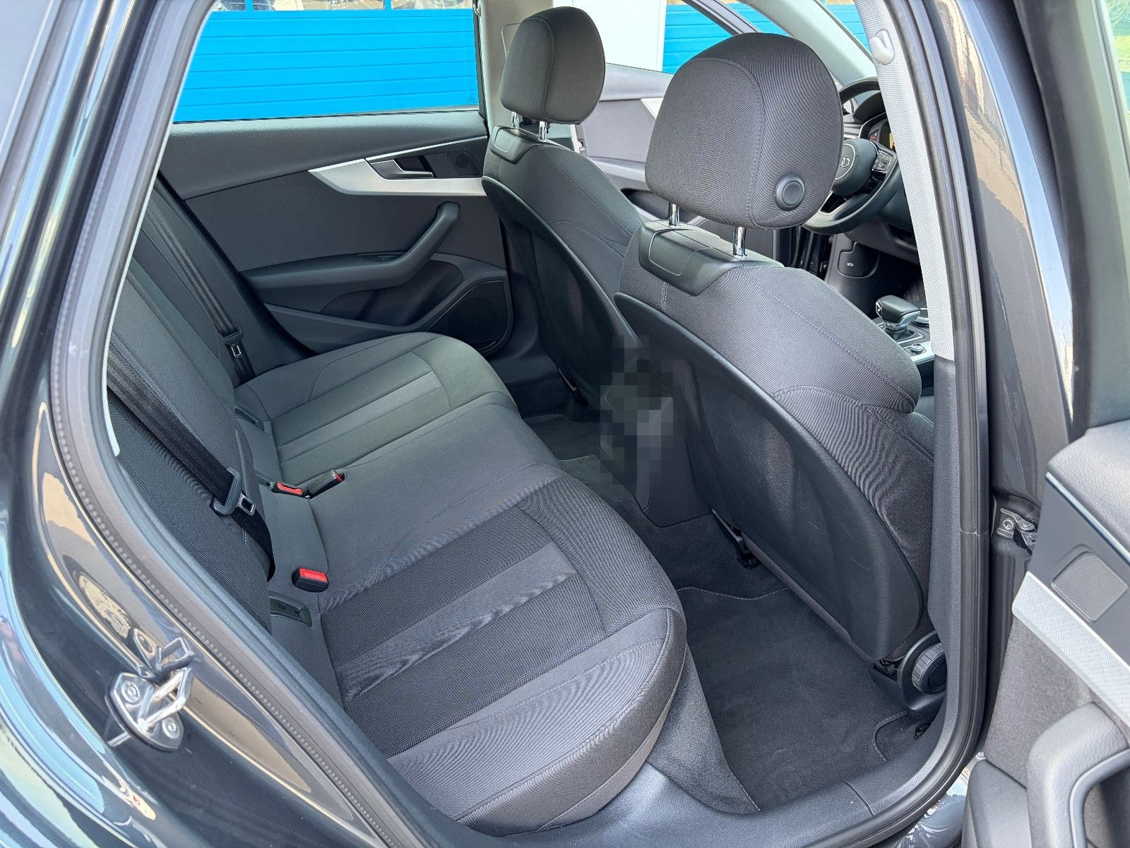 Audi A4 Avant 35 TDI sport S-LINE PANO AHK MATRIX-LED foto 22