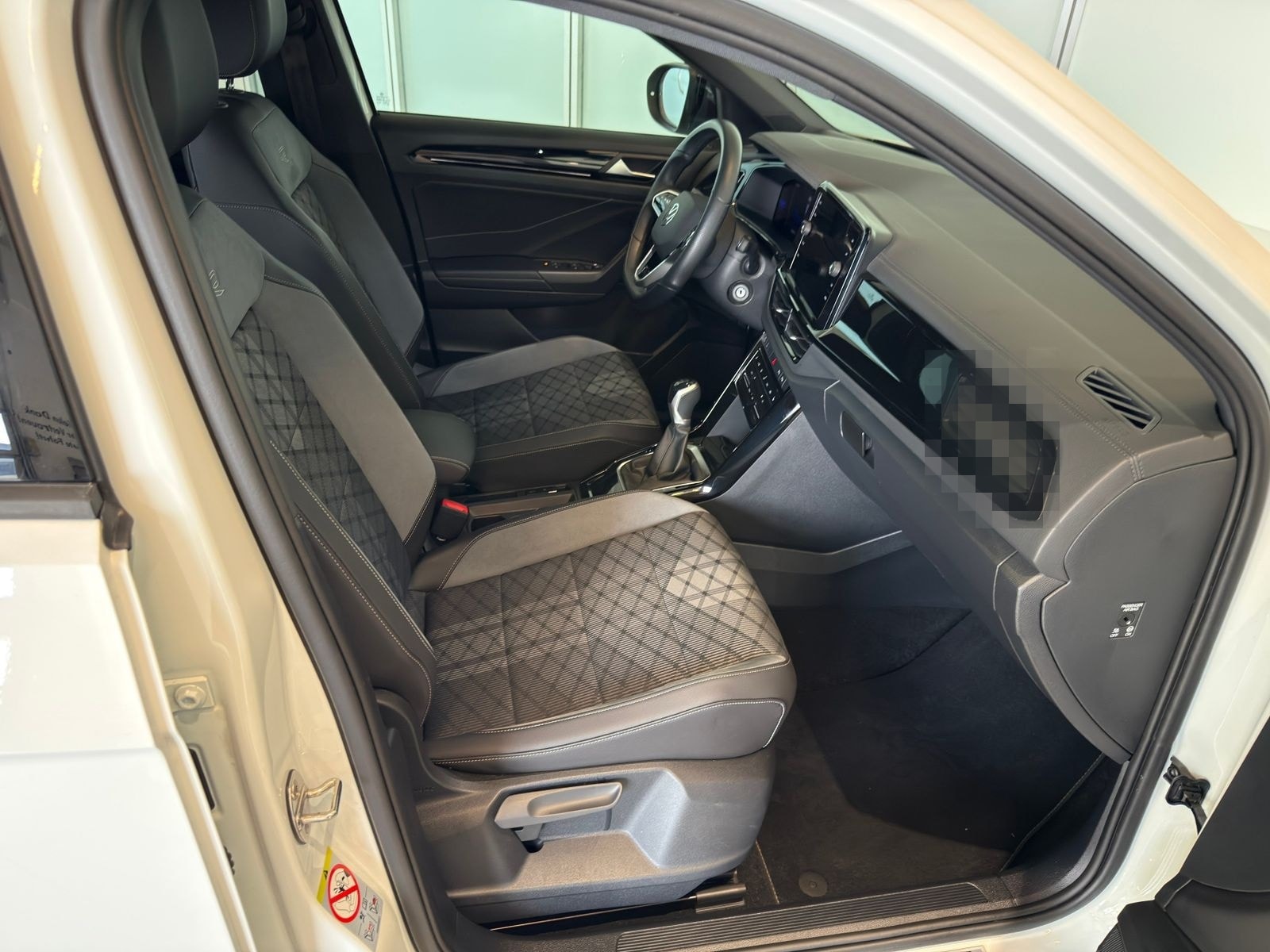 Volkswagen T-Roc 1.0 TSI R-Line ACC, Black-Style, LED+ foto 18