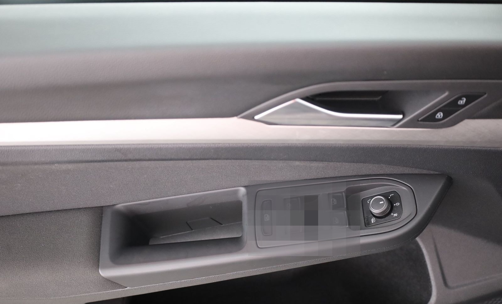 Volkswagen Golf VIII Variant 2.0 TDI Life LED Navi PDC DAB foto 22