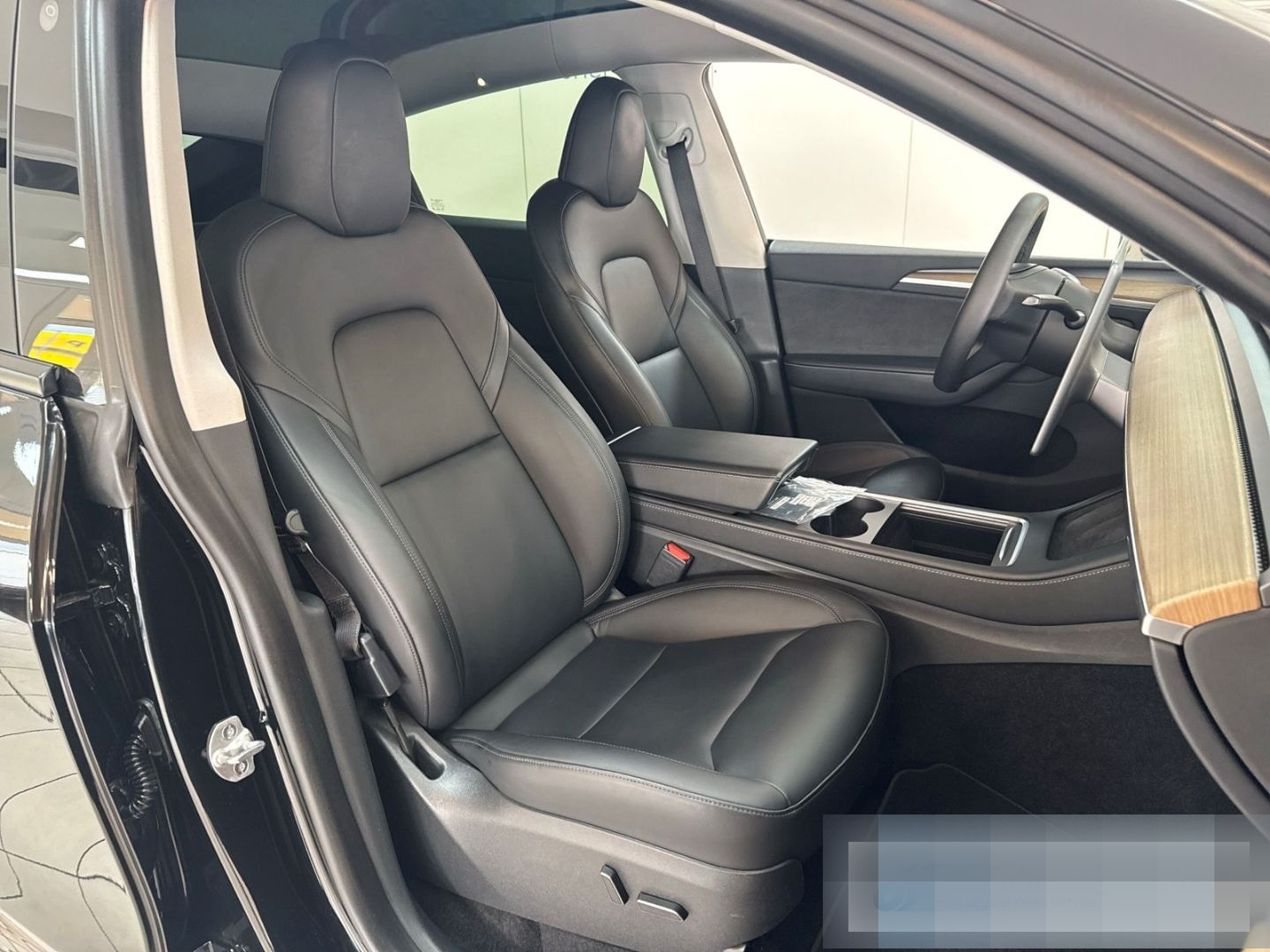 Tesla Model Y RWD Panorama Navi Soundsystem LED ACC WL foto 10