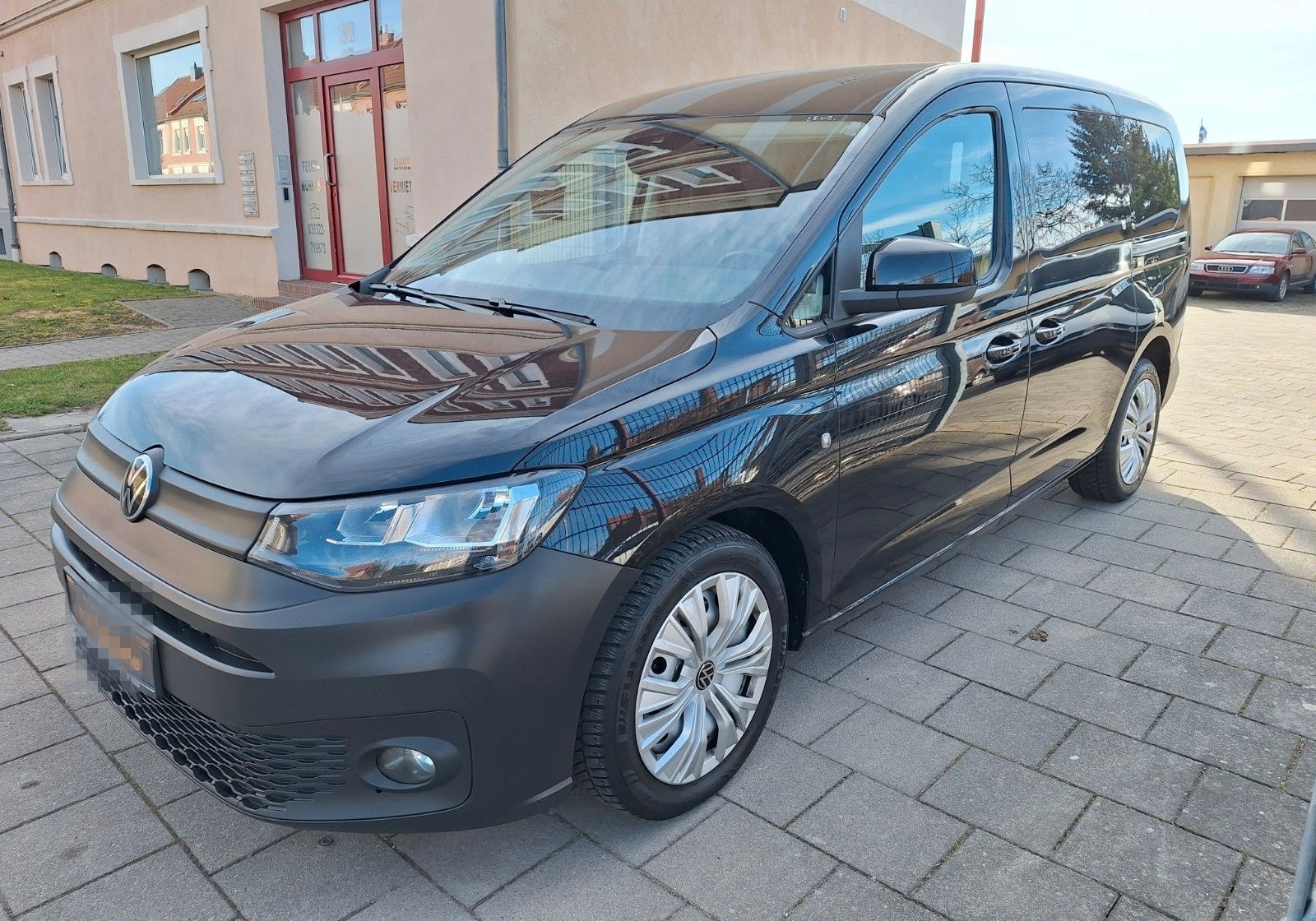 Volkswagen Caddy Maxi *DSG+7.Sitze+Navi+Klimaautom+AHK+GRA* foto 1