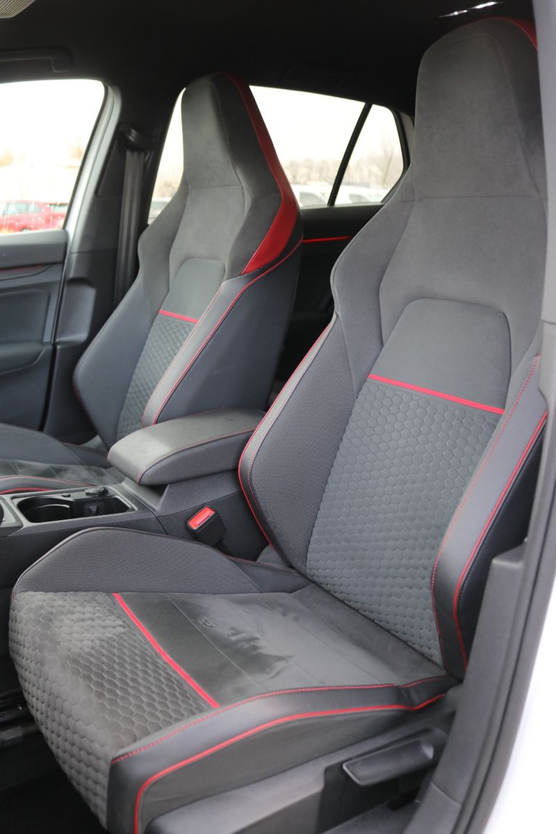 Volkswagen Golf 8 GTI Clubsport /ACC/Navi/LED+ Plus/Busines foto 9