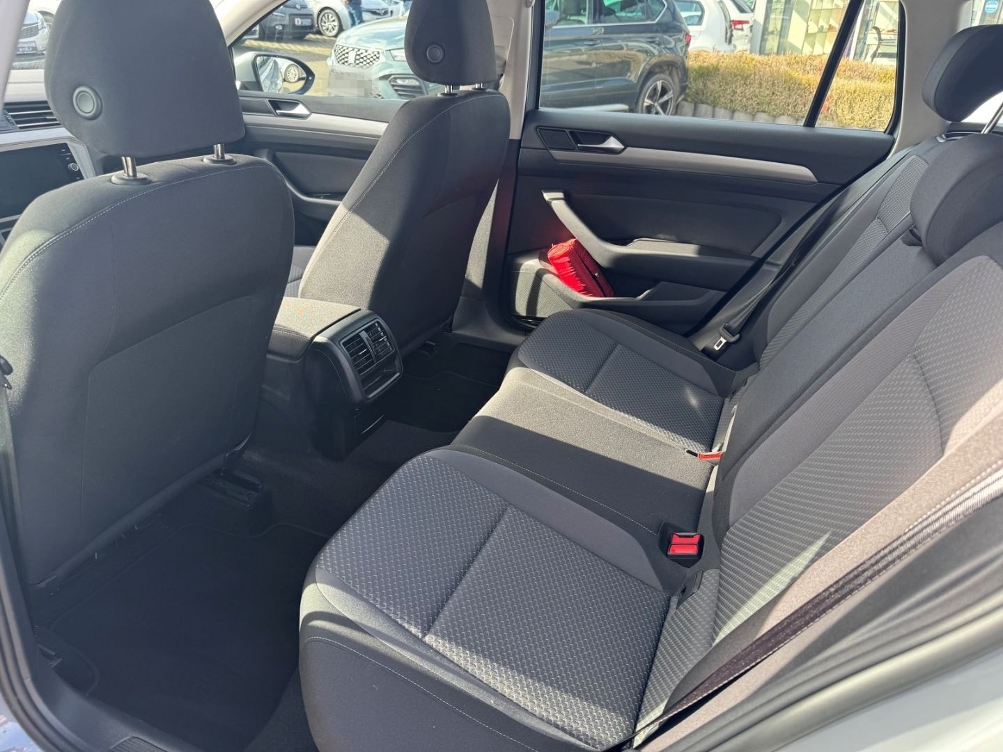 Volkswagen Passat Variant Conceptline StandHZG Navi LED App foto 11