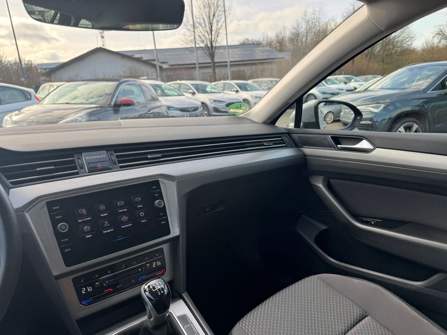 Volkswagen Passat Variant Conceptline StandHZG Navi LED App foto 21