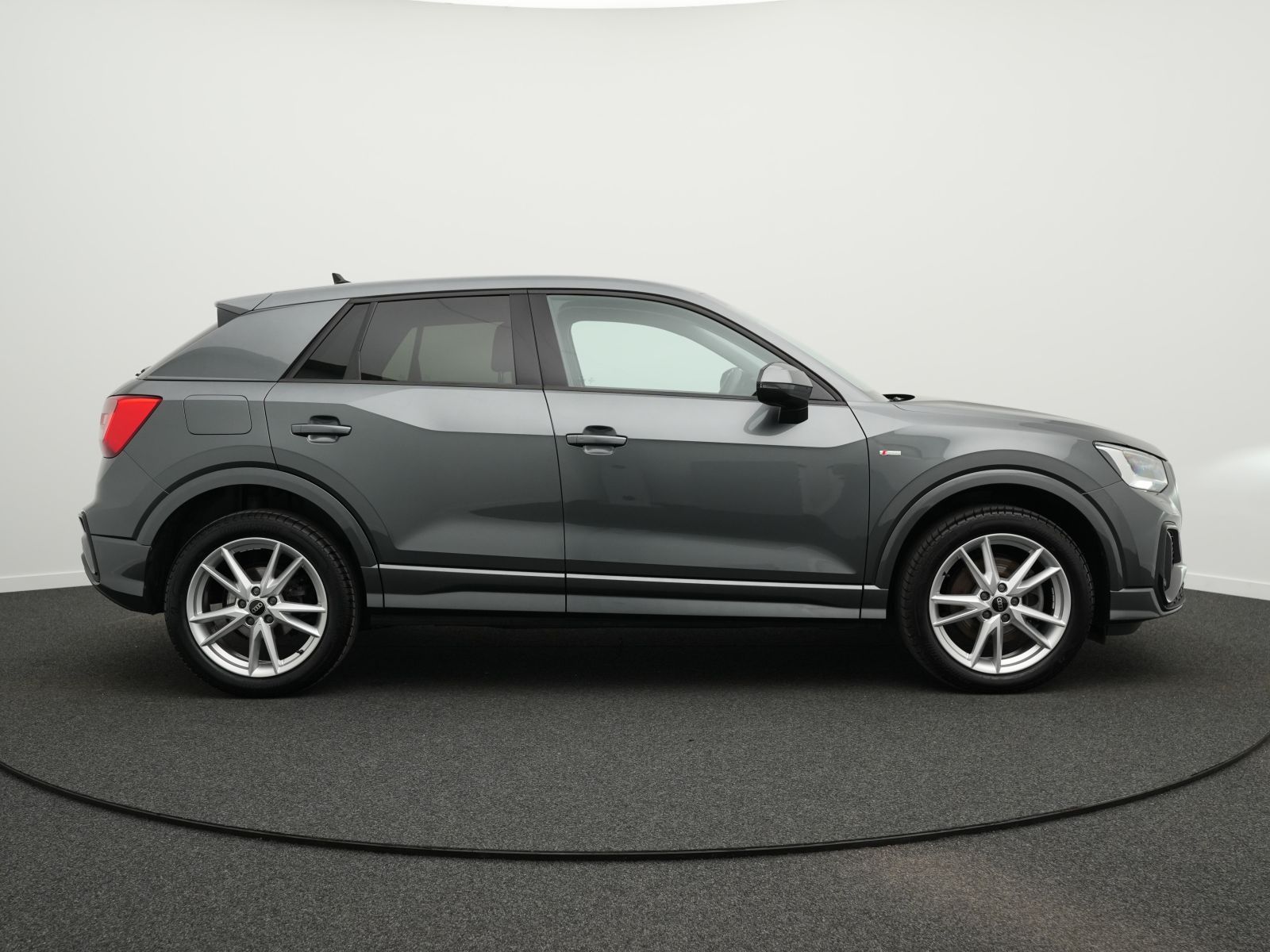 Audi Q2 S line 40 TFSI quattro *ACC*AHK*R-KAM*18''* foto 15