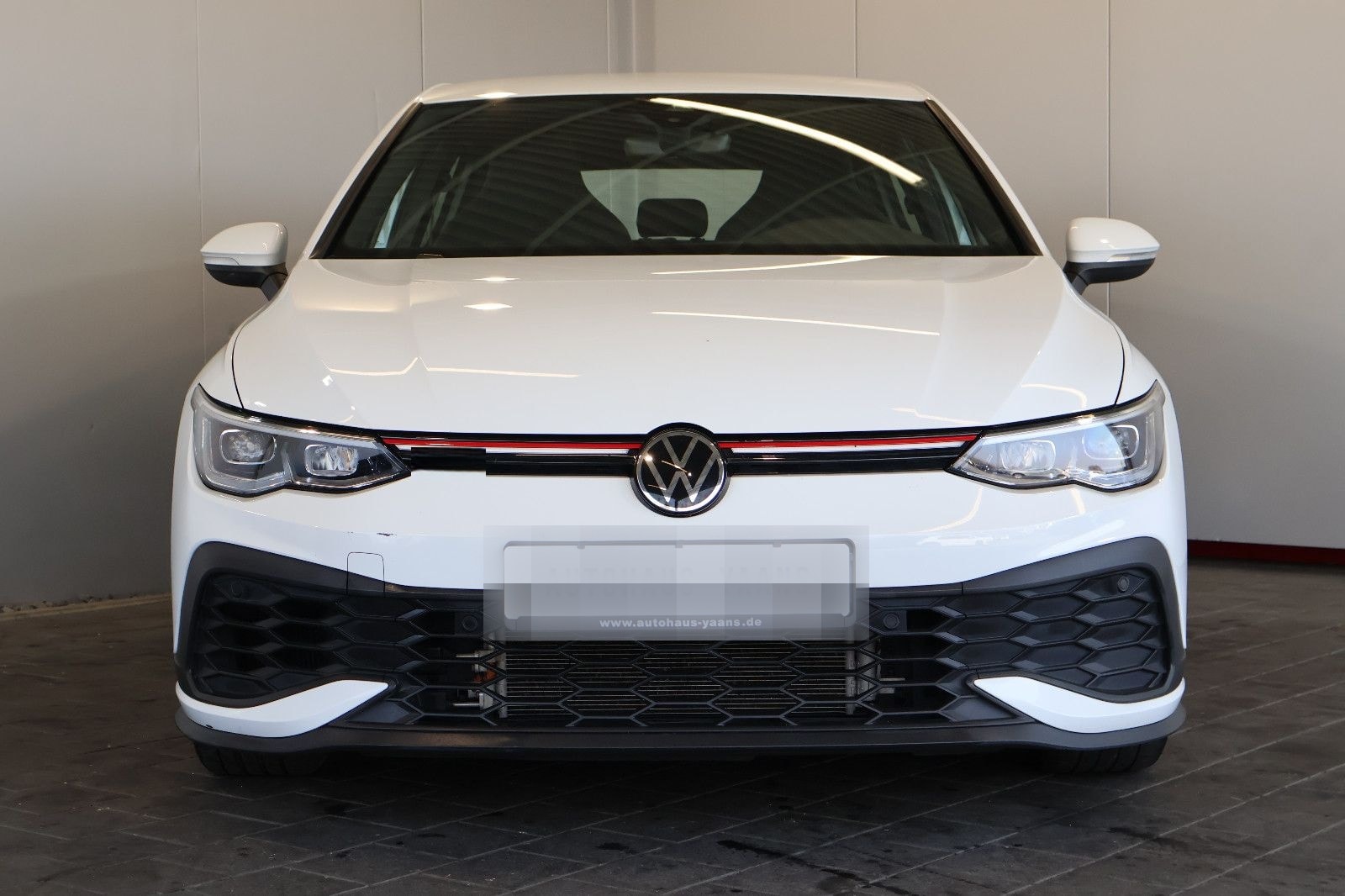 Volkswagen Golf VIII GTI Clubsport 2.0 TSI AID+ACC+LED+18" foto 2