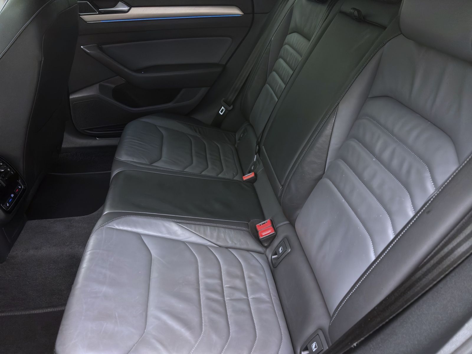 Volkswagen Arteon 2.0 TDI DSG ELEGANCE PANO AHK KAMERA ACC foto 15