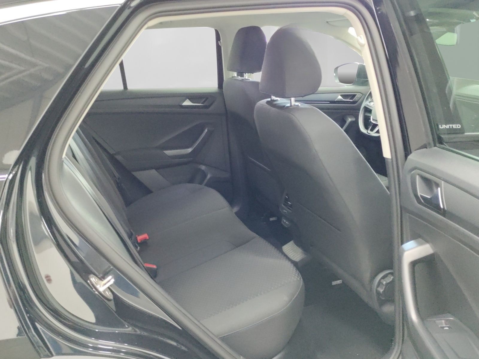 Volkswagen T-Roc 1.5 TSI UNITED NAVI PRIVACY VIRTUAL LM17 foto 6