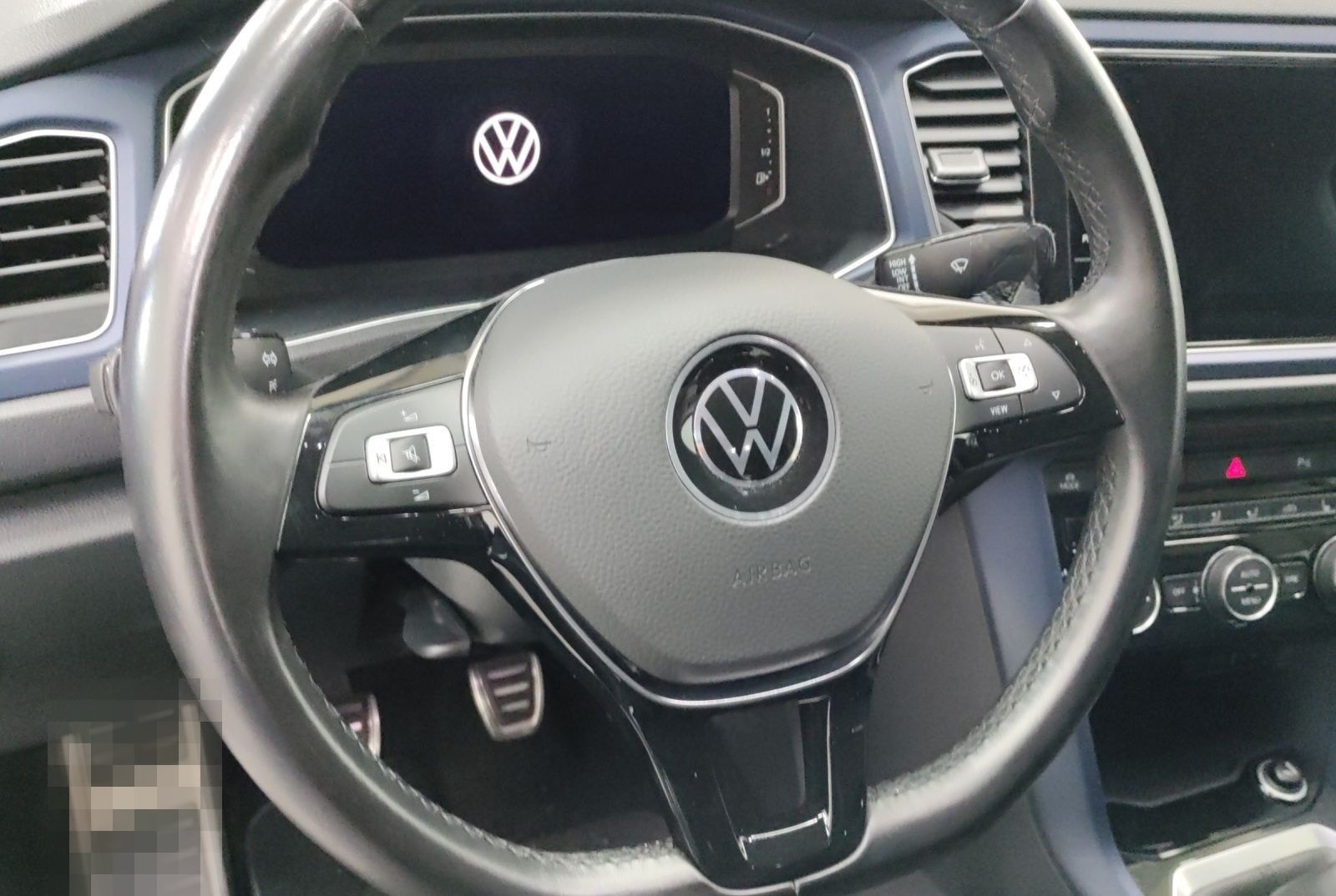 Volkswagen T-Roc 1.5 TSI UNITED NAVI PRIVACY VIRTUAL LM17 foto 9