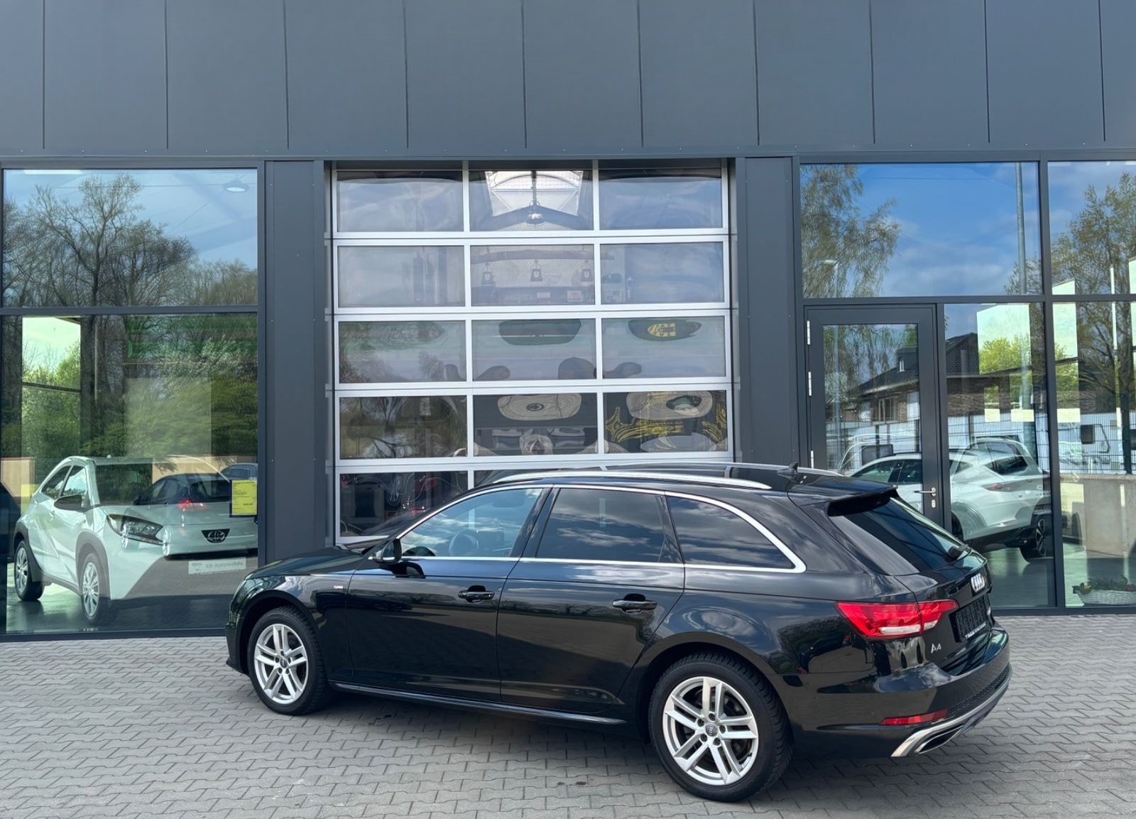 Audi A4 Avant 40 TFSI sport foto 3