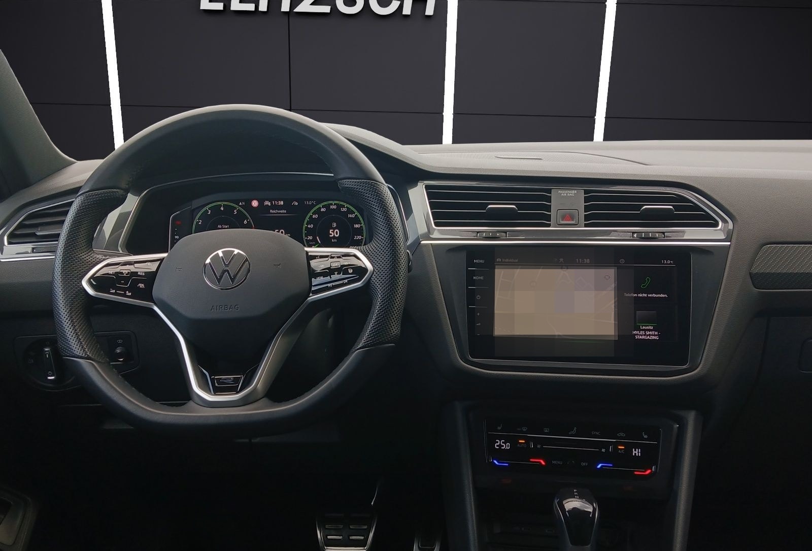 Volkswagen Tiguan Allspace TSI R-Line DSG 4M Matrix AHK Nav foto 14