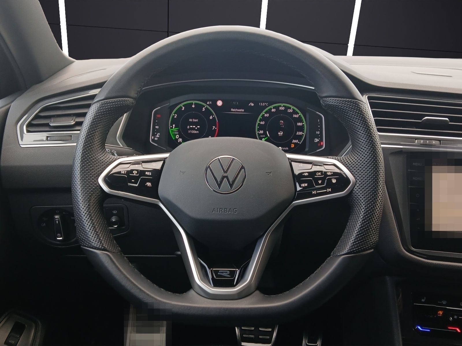 Volkswagen Tiguan Allspace TSI R-Line DSG 4M Matrix AHK Nav foto 17