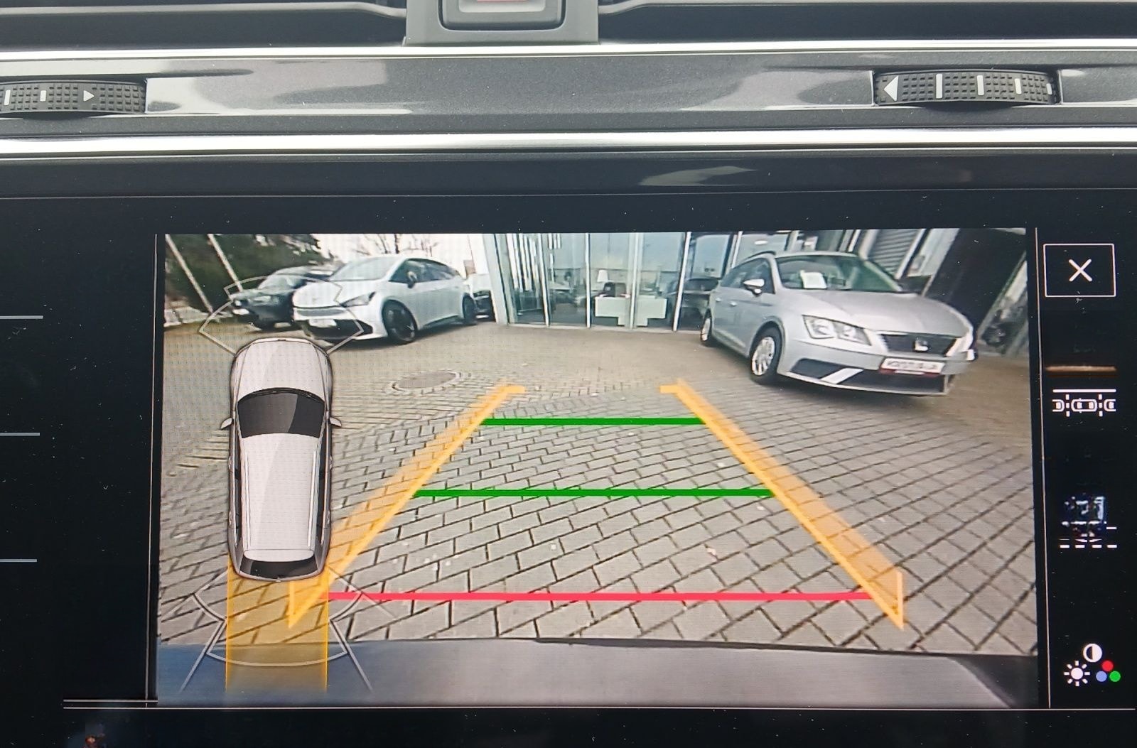 Volkswagen Tiguan Allspace TSI R-Line DSG 4M Matrix AHK Nav foto 23