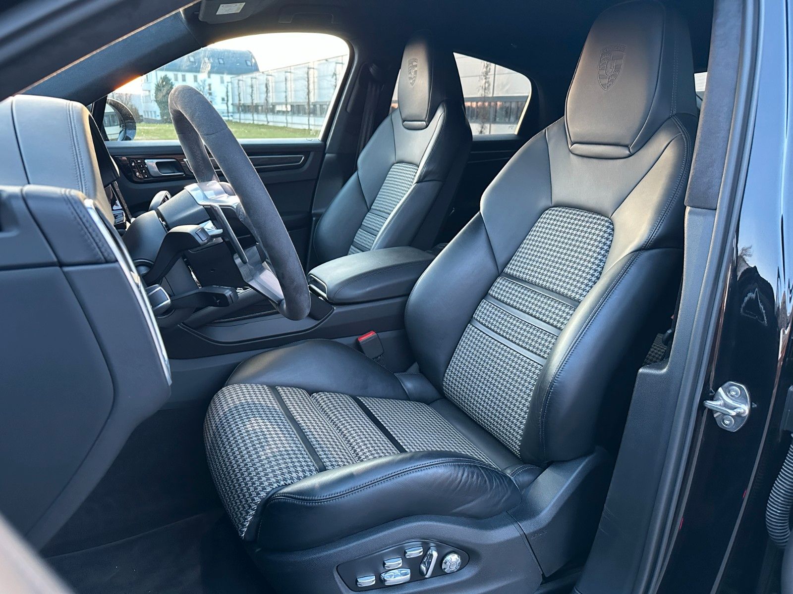 Porsche Coupe E-Hybrid Leichtbau/Carbon/360/22 Zoll..... foto 16