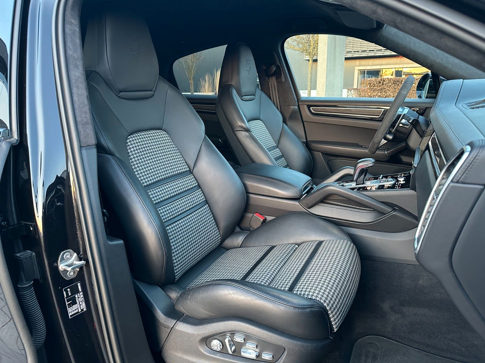 Porsche Coupe E-Hybrid Leichtbau/Carbon/360/22 Zoll..... foto 18