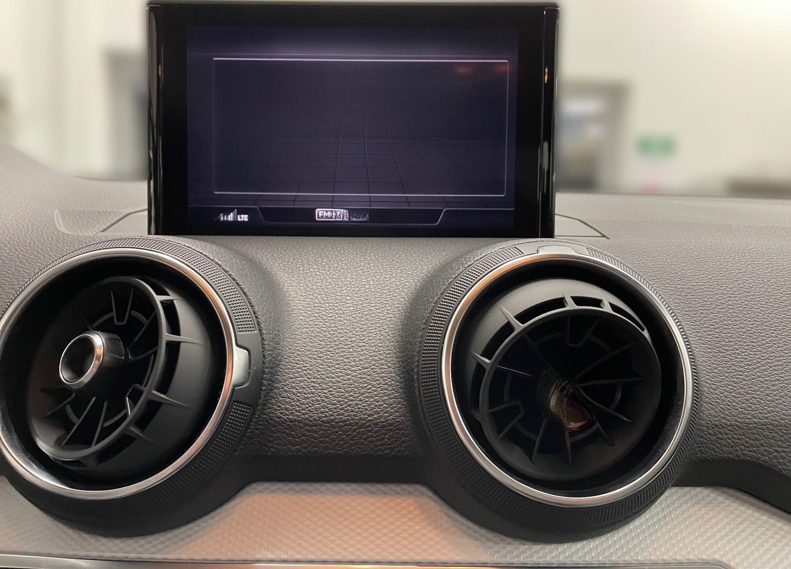 Audi Q2 35 TFSI design *AHK*PARKSENSOR*LED* foto 13