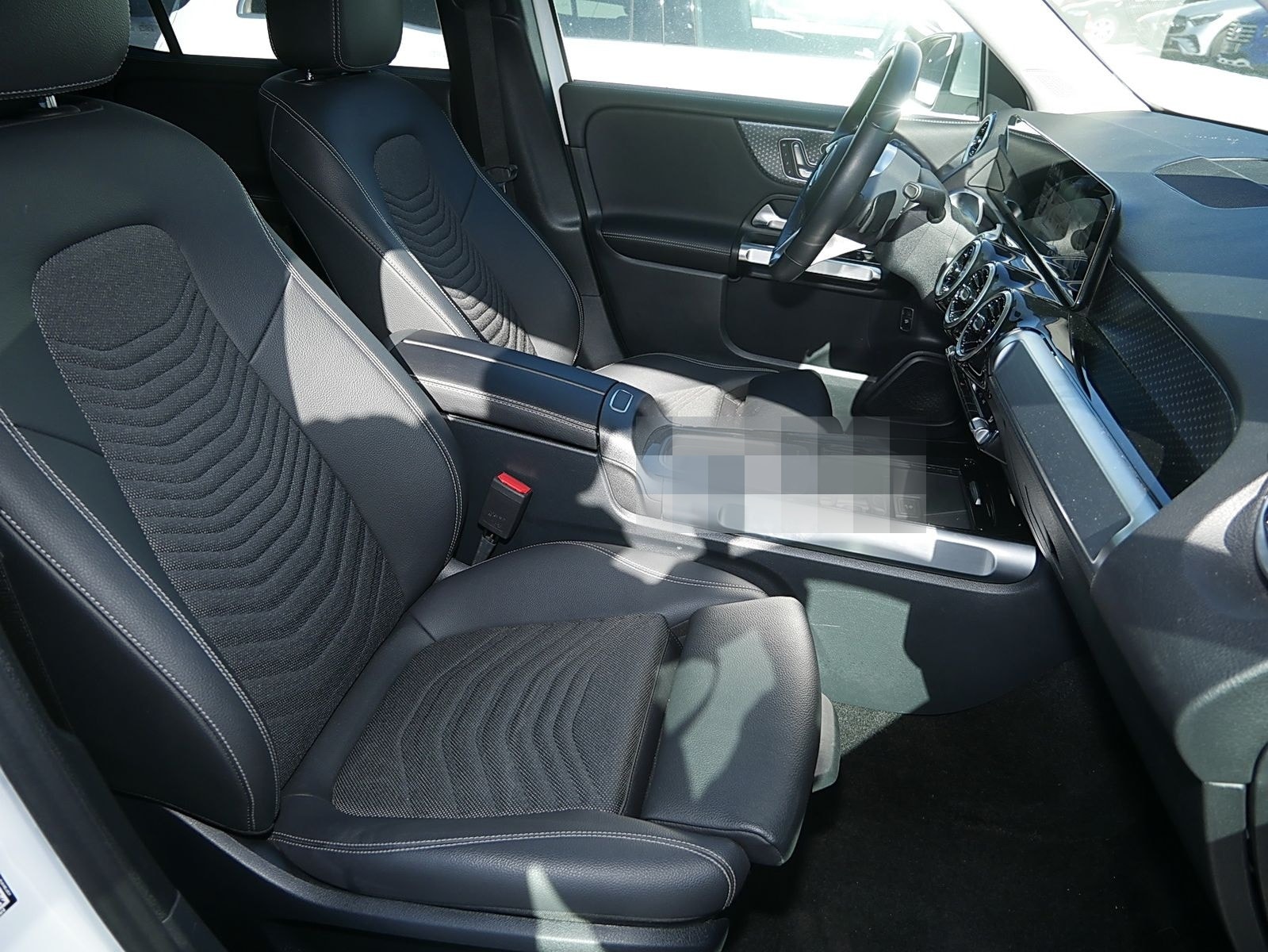 Mercedes-Benz GLB 200 d+PROGRESSIVE+DISTRONIC+AHGK+MEMORY+LED+ foto 6