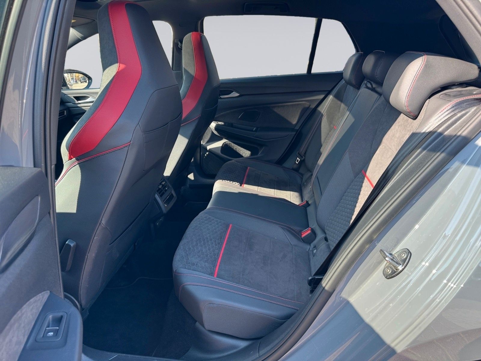 Volkswagen Golf VIII Lim. GTI Clubsport, PANO HuD ACC H&K foto 13