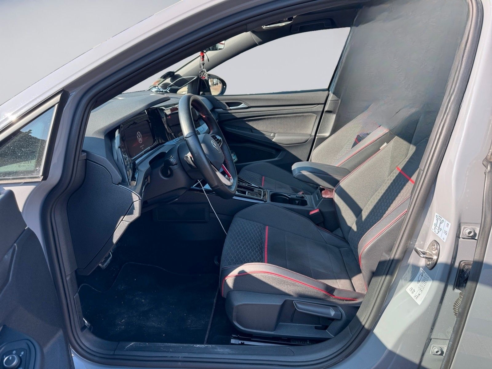 Volkswagen Golf VIII Lim. GTI Clubsport, PANO HuD ACC H&K foto 10