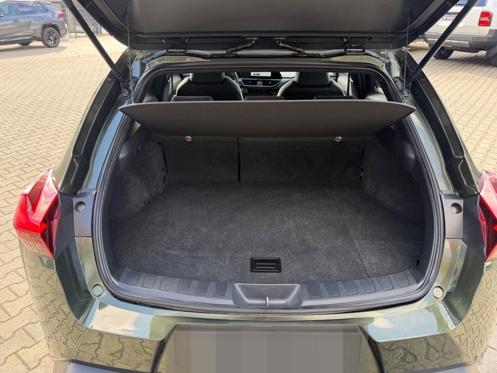 Lexus UX 250 h Style.LED.ACC.Kamera. foto 16