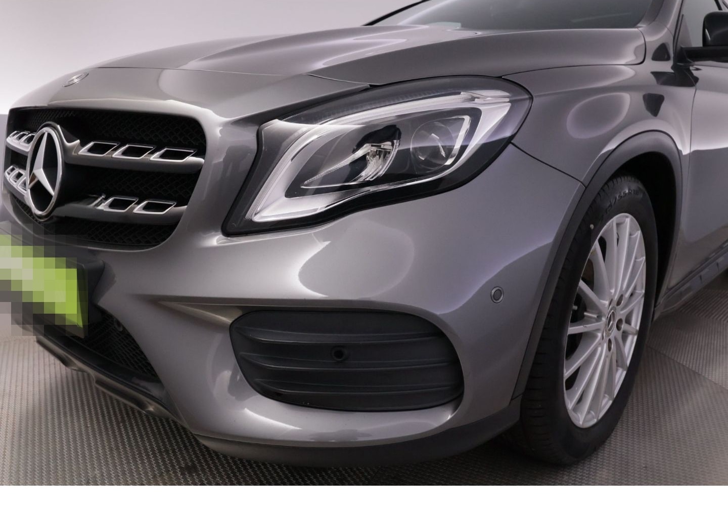 Mercedes-Benz GLA 200 7G-DCT AMG Line+LED+PANO+KAMERA+TEMPO foto 14