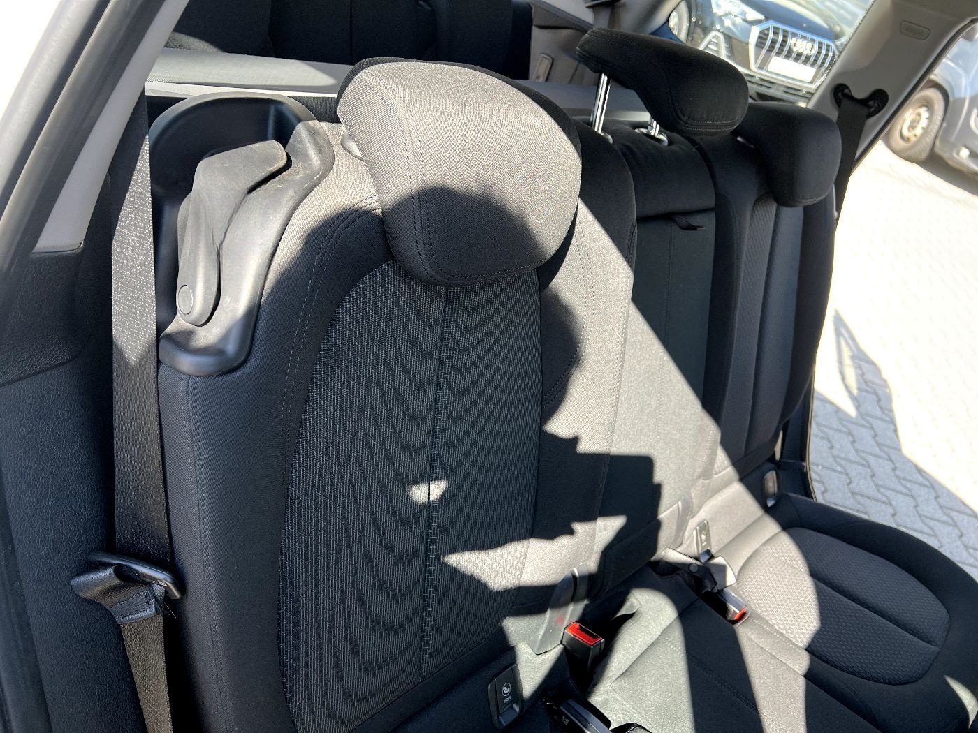 BMW 216d Gran Tourer Advantage *7 Sitze LED Navi SHZ foto 19