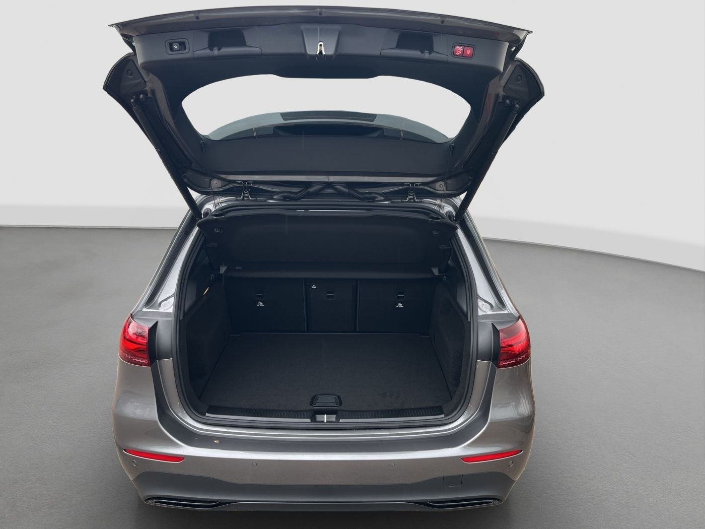 Mercedes-Benz B 180 Progr.-Adv.-Pl.*Wint.-P*Nav.-Prem.*LED*AHV foto 17