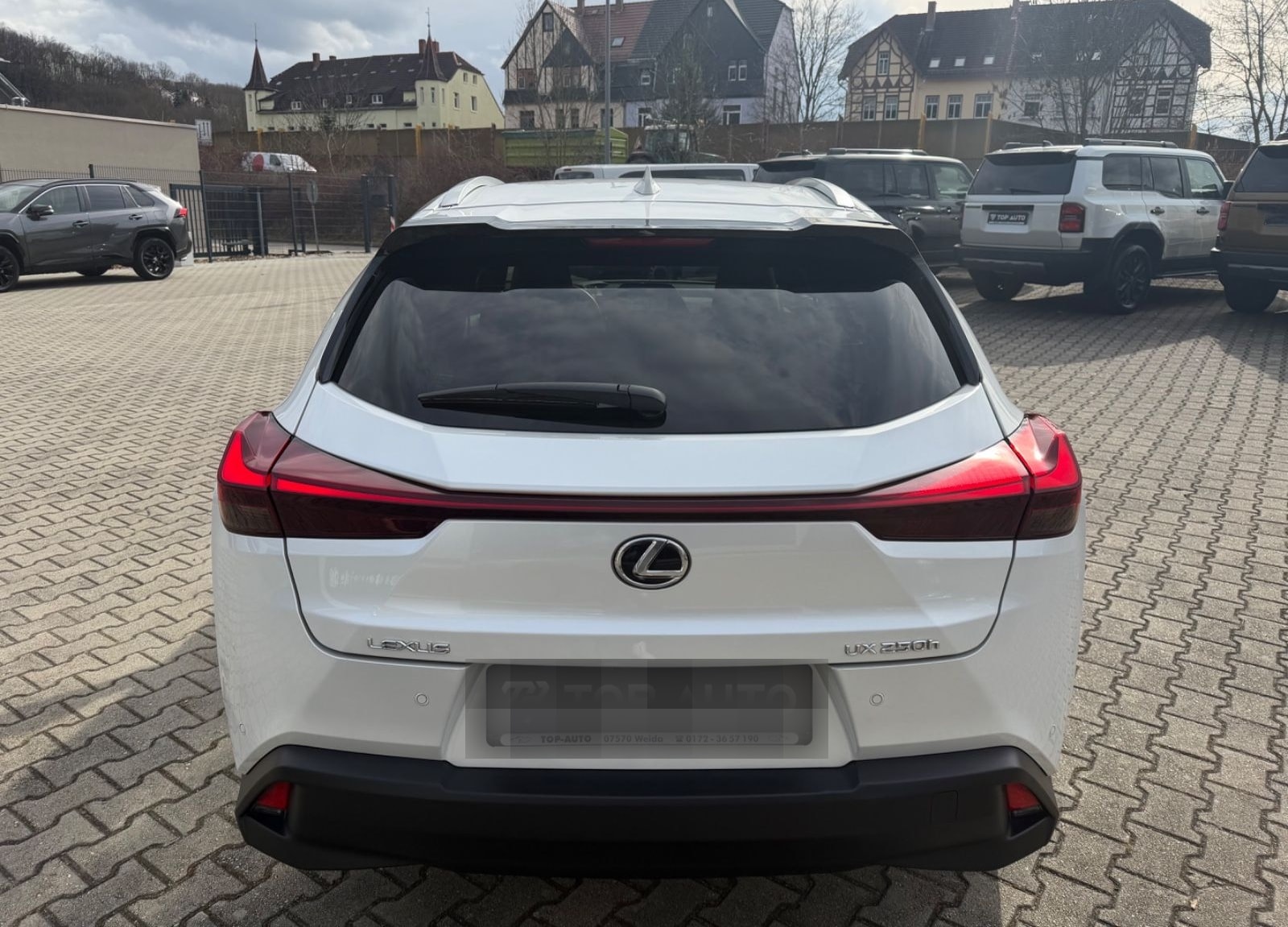Lexus UX 250 h Style.LED.ACC.Kamera. foto 5