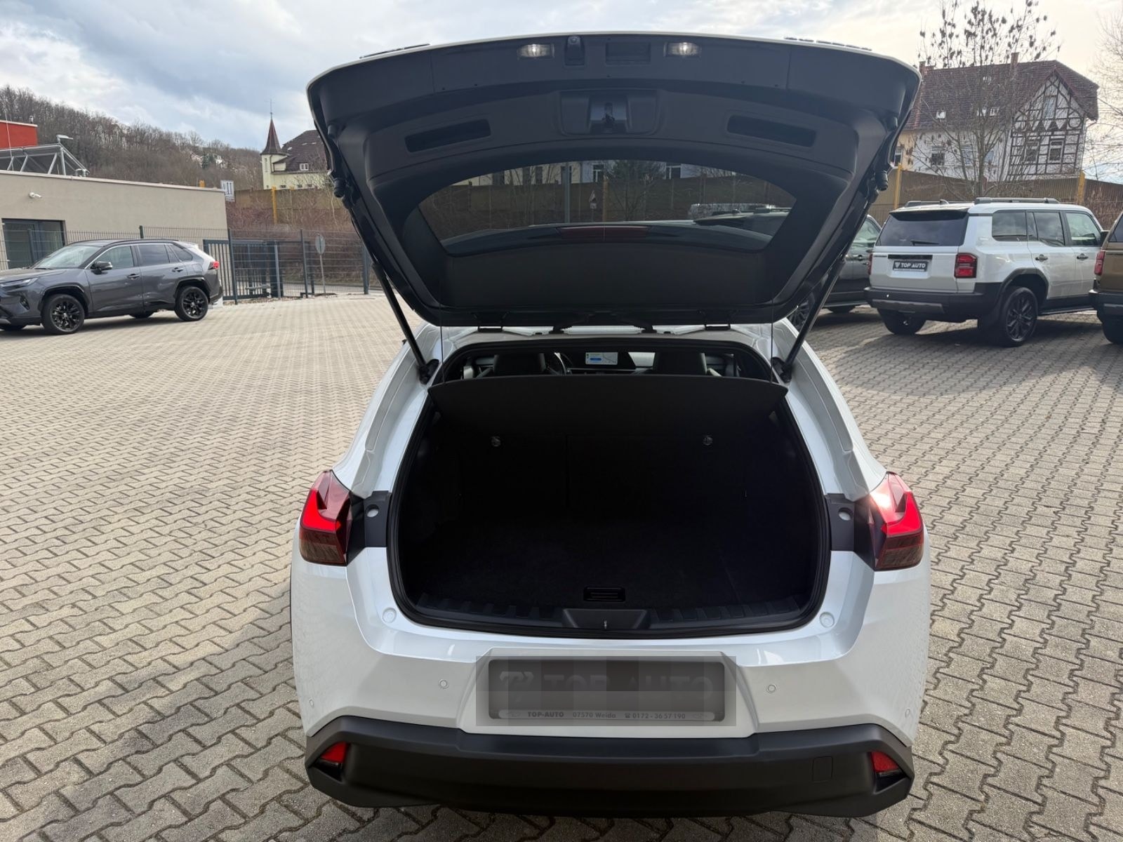 Lexus UX 250 h Style.LED.ACC.Kamera. foto 6