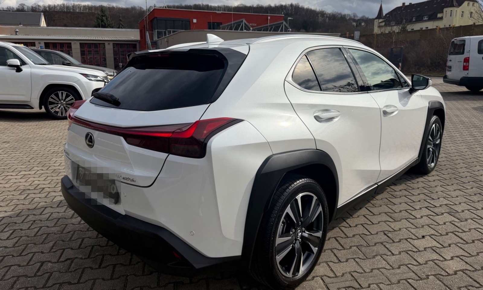 Lexus UX 250 h Style.LED.ACC.Kamera. foto 8
