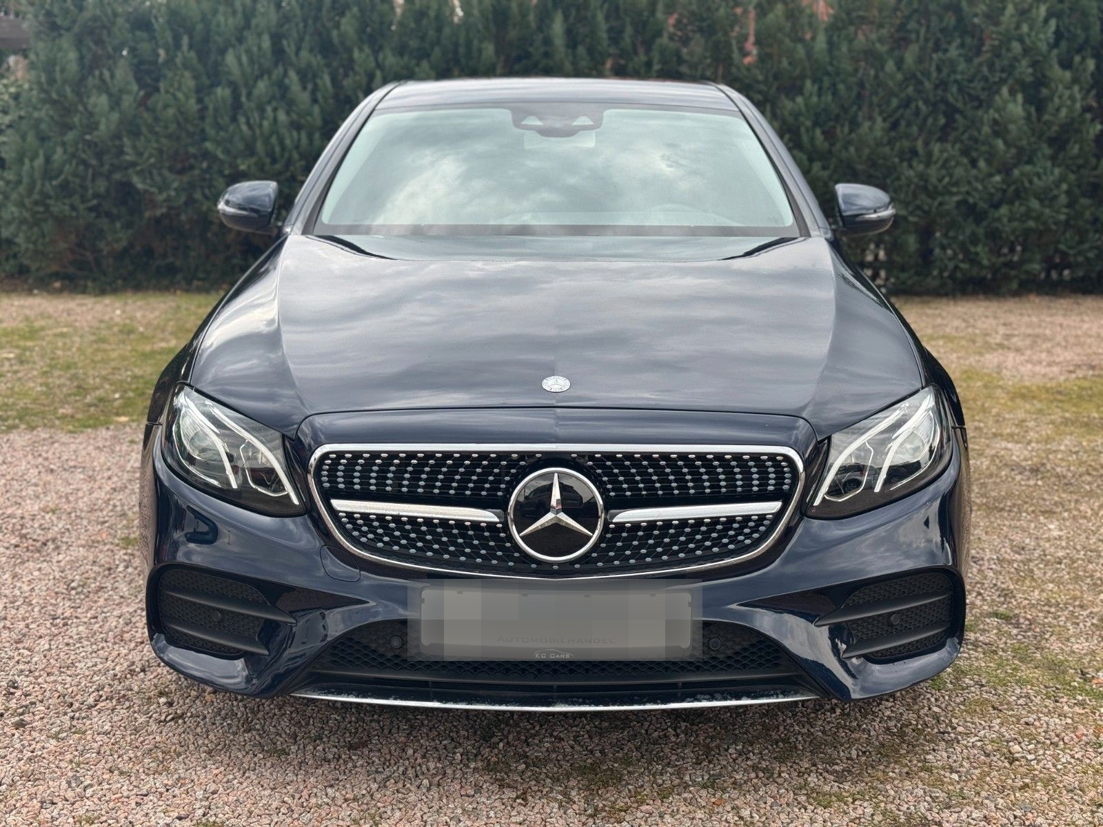 Mercedes-Benz E220d AMG Auto.*NAVI*KAMERA*SITZHZG*PDC* foto 2