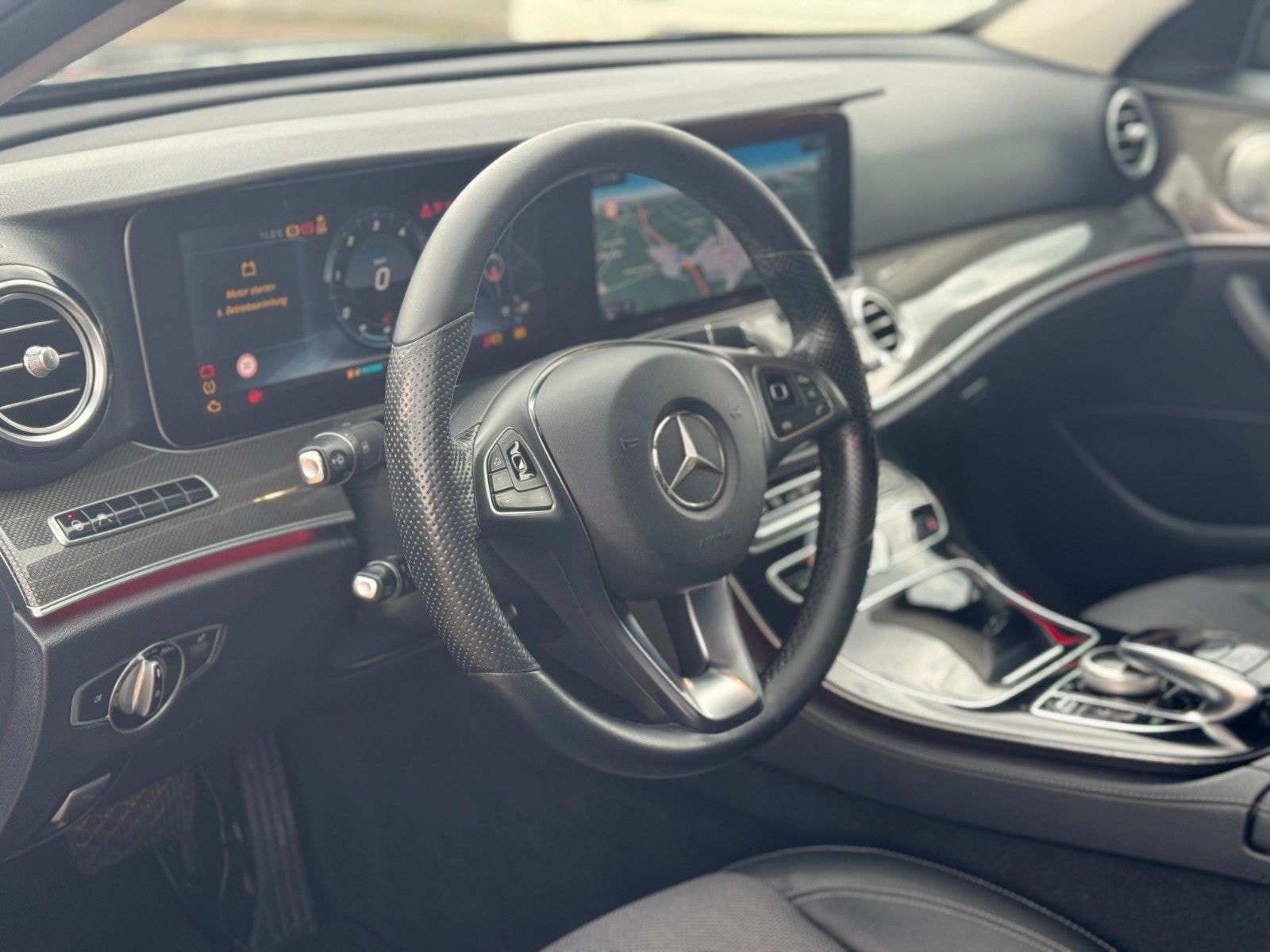 Mercedes-Benz E220d AMG Auto.*NAVI*KAMERA*SITZHZG*PDC* foto 8