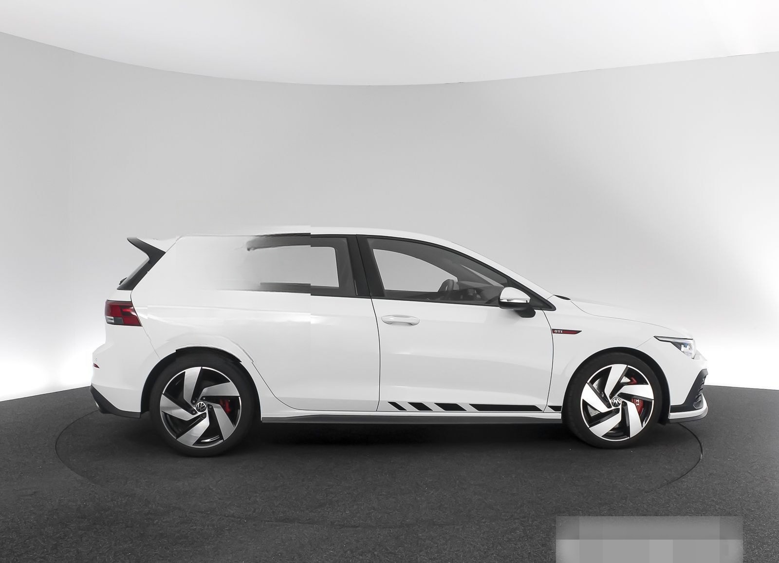 Volkswagen Golf VIII GTI Clubsport 2.0 TSI LED Navi ParkPil foto 6